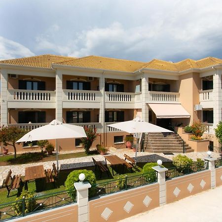 Lady Elena Hotel อัมมูเดีย ภายนอก รูปภาพ