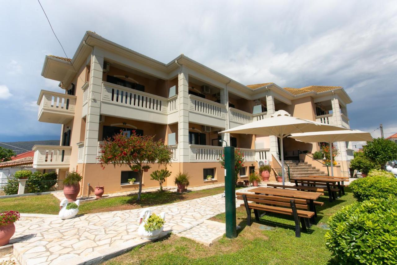 Lady Elena Hotel อัมมูเดีย ภายนอก รูปภาพ